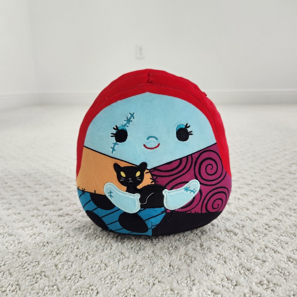 Squishmallows Disney 8-Inch Sally Holding‎ Black Cat Nightmare Before Christmas
